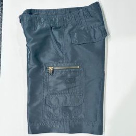 Boy’s Gotcha gray cargo shorts size 10 - Picture 2 of 6